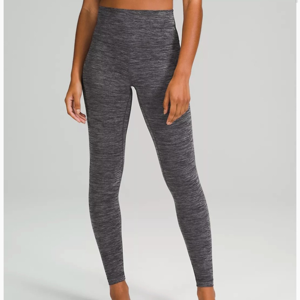 Lululemon aligns 25 inch Heathered gray size 4